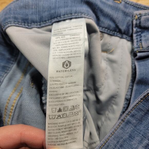 NWT Levi Strauss Womens Signature High-Rise Straight Shaping Jeans Size 14 - Picture 9 of 9